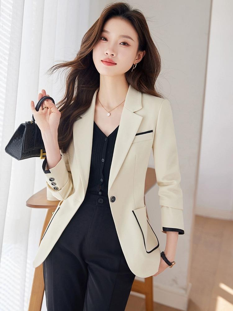 Изысканный женский блейзер для создания шикарного и профессионального образа