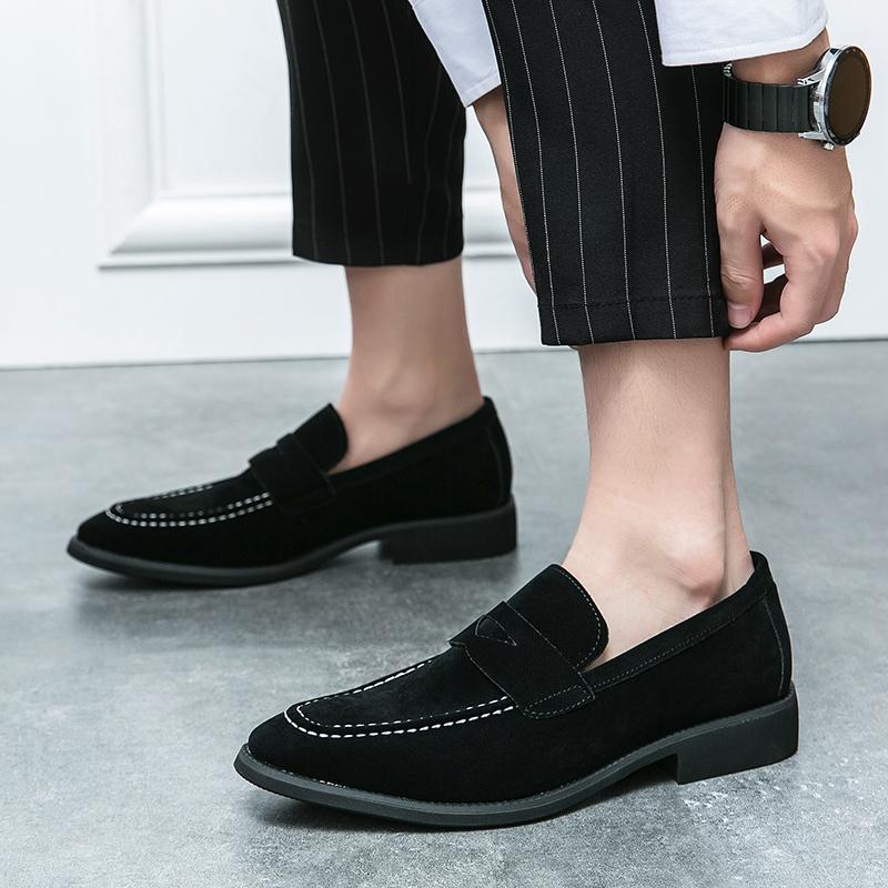Pointed Men's Loafers Minimalist and Versatile Styles Wedding Party Leisure Business Outdoor Walking Men's Slip On Shoes New