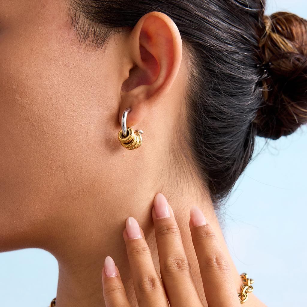 Youthway Двухцветные серьги-кольца C-образной формы из нержавеющей стали, водонепроницаемые, ювелирные украшения для ушей, геометрические металлические серьги-кольца