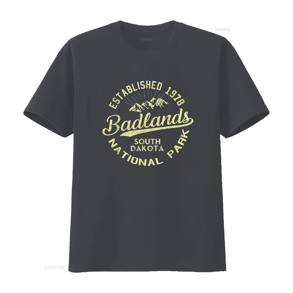 Badlands National Park Hiking Retro Vintage South Dakota T Shirt vintage Washed Stretched Stylish Comfortable designer clothes