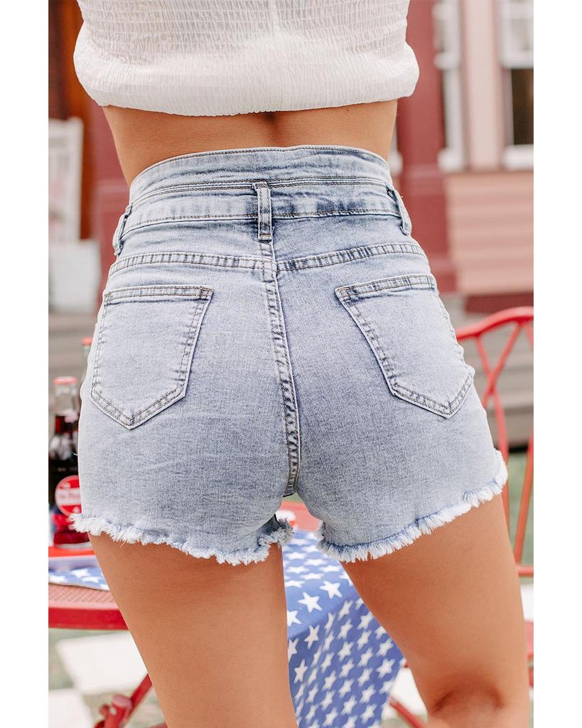 Azura Exchange Винтажные джинсовые шорты с эффектом потертости и бриллиантовыми заклепками