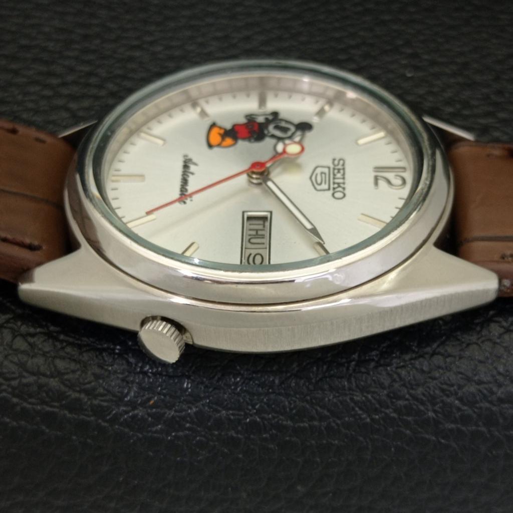 Seiko 5 АВТОМАТИЧЕСКИЕ ВИНТАЖНЫЕ ЯПОНСКИЕ 7019A МУЖСКИЕ ЧАСЫ С СЕРЕБРИСТЫМ ЦИФЕРБЛАТОМ a700595-5 R203-a700595