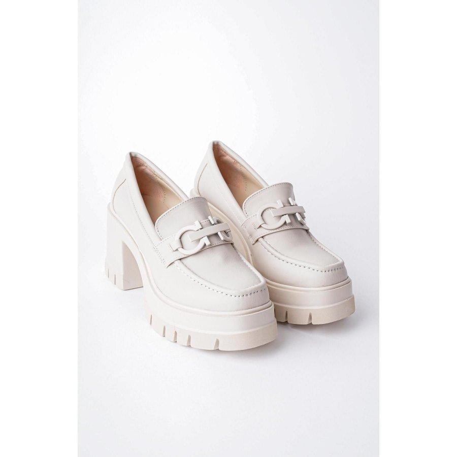 Женские лоферы на блочном каблуке с круглым носком