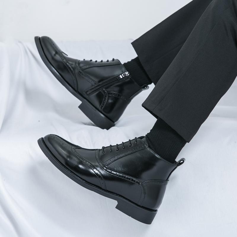 Men Brogues Boots Motorcycle Casual Ankle Boots Wingtip Dress Formal High Top Black White Leather Boots Over Sized