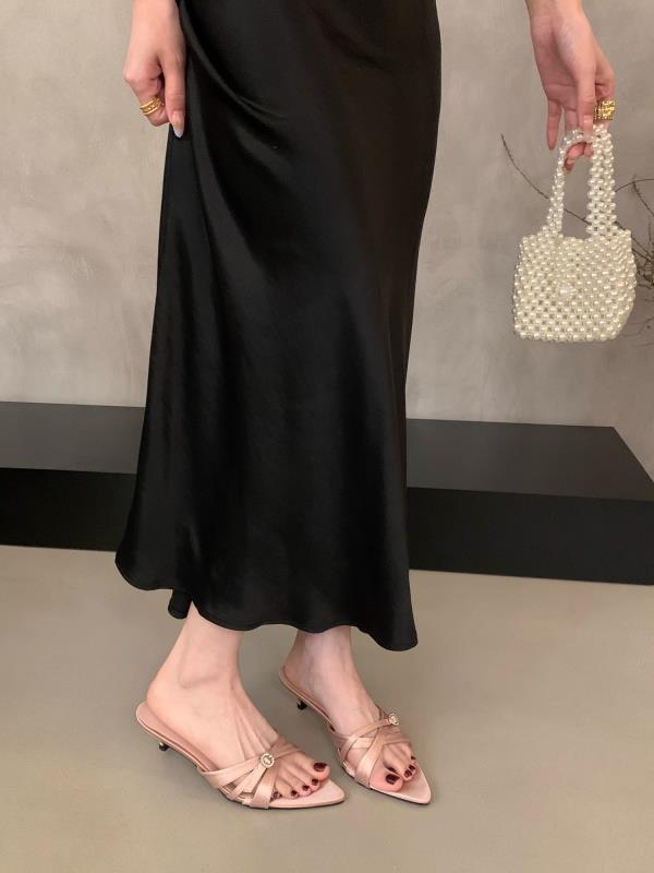 Модная обувь Остроносые женские тапочки Женские каблуки Большой размер Высокие шлепанцы Обувь Женская 2025 Тапочки большого размера Каблуки Остроносые Высокие