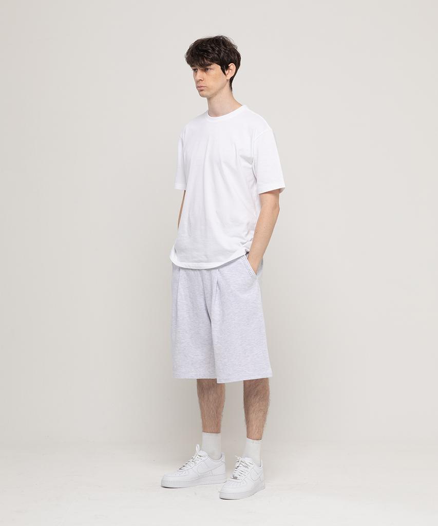 CHAMBROS Point Logo Embossed One-Pleat Sweat Shorts Bermuda Pants [White Melange]