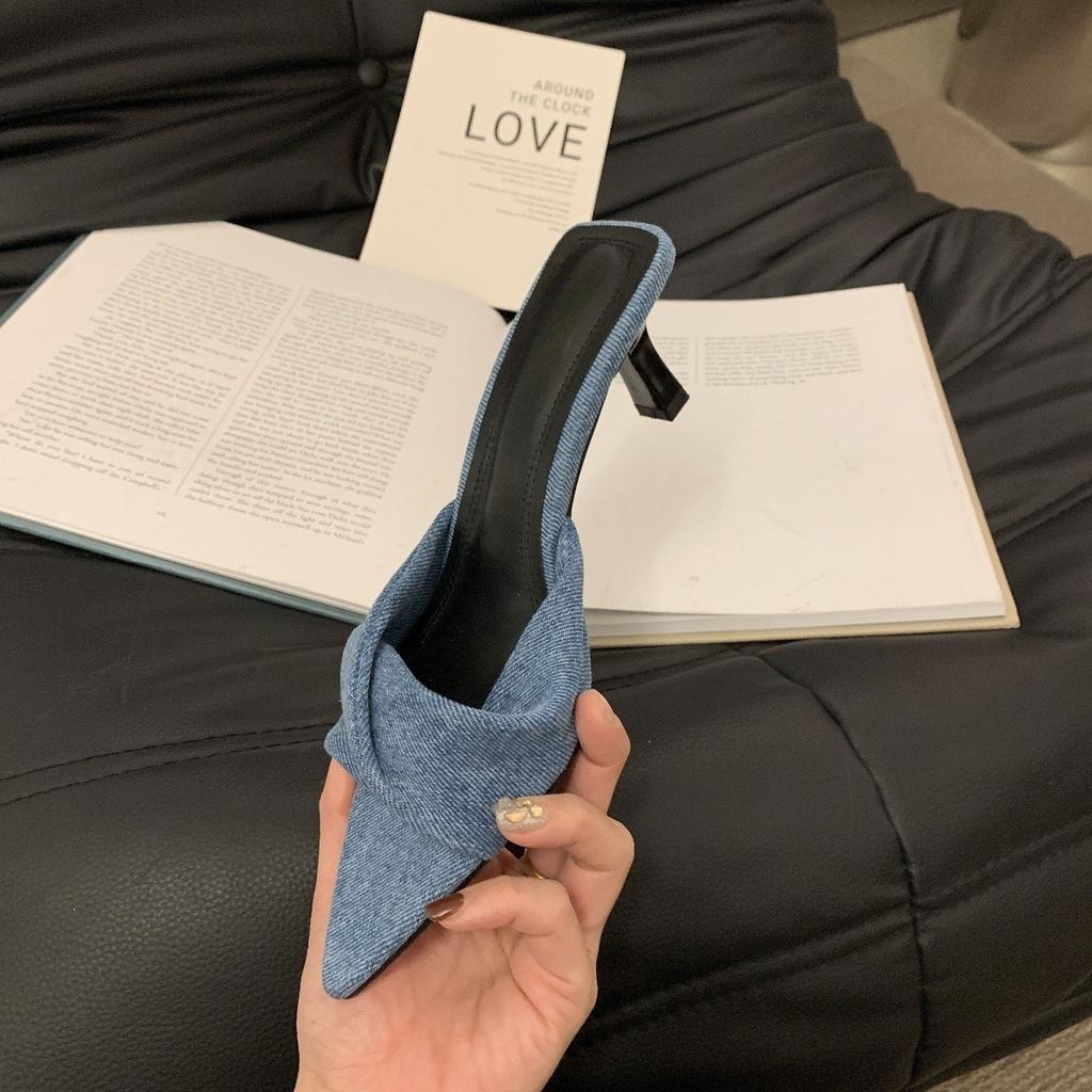 Весенние остроносые джинсовые синие домашние тапочки с открытым носом, сказочный стиль, шпилька, высокий каблук, однополосные шлепанцы с бантом