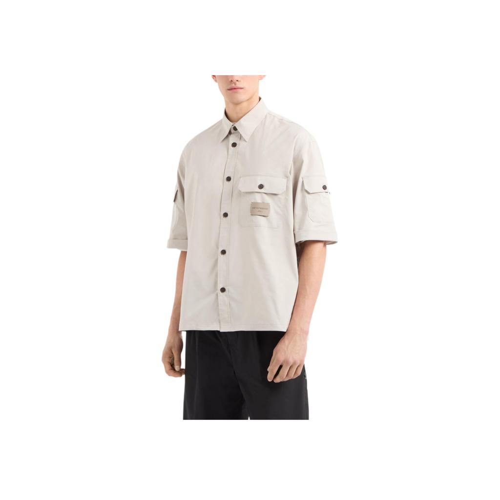 Emporio Armani Ss25 Логотип Кожаная этикетка Однотонная рубашка с коротким рукавом Мужские рубашки Бежевый EM001522-AF13810-U1098