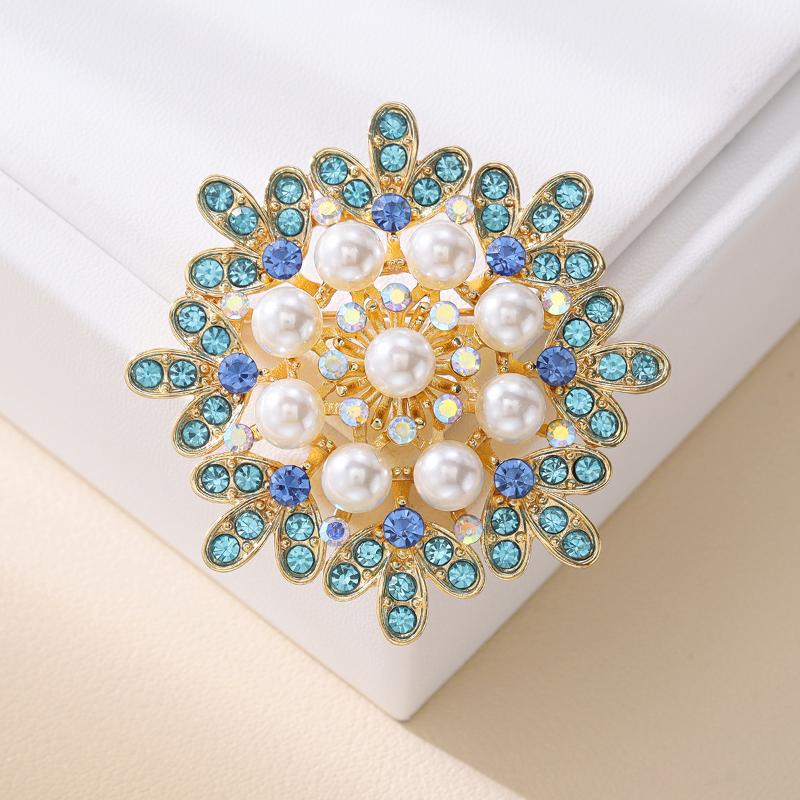 Creative Flower Brooch Versatile Scarf Buckle Anti-Exposure Buckle Corsage Brooch Women'S Accessories