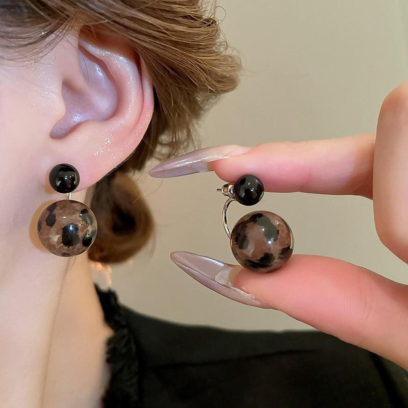 Серьги-гвоздики из серебряной иглы, из смолы и искусственной кожи с леопардовым принтом, геометрические, круглые, в виде цветка, осенне-зимние, нишевые, высокого класса, женские