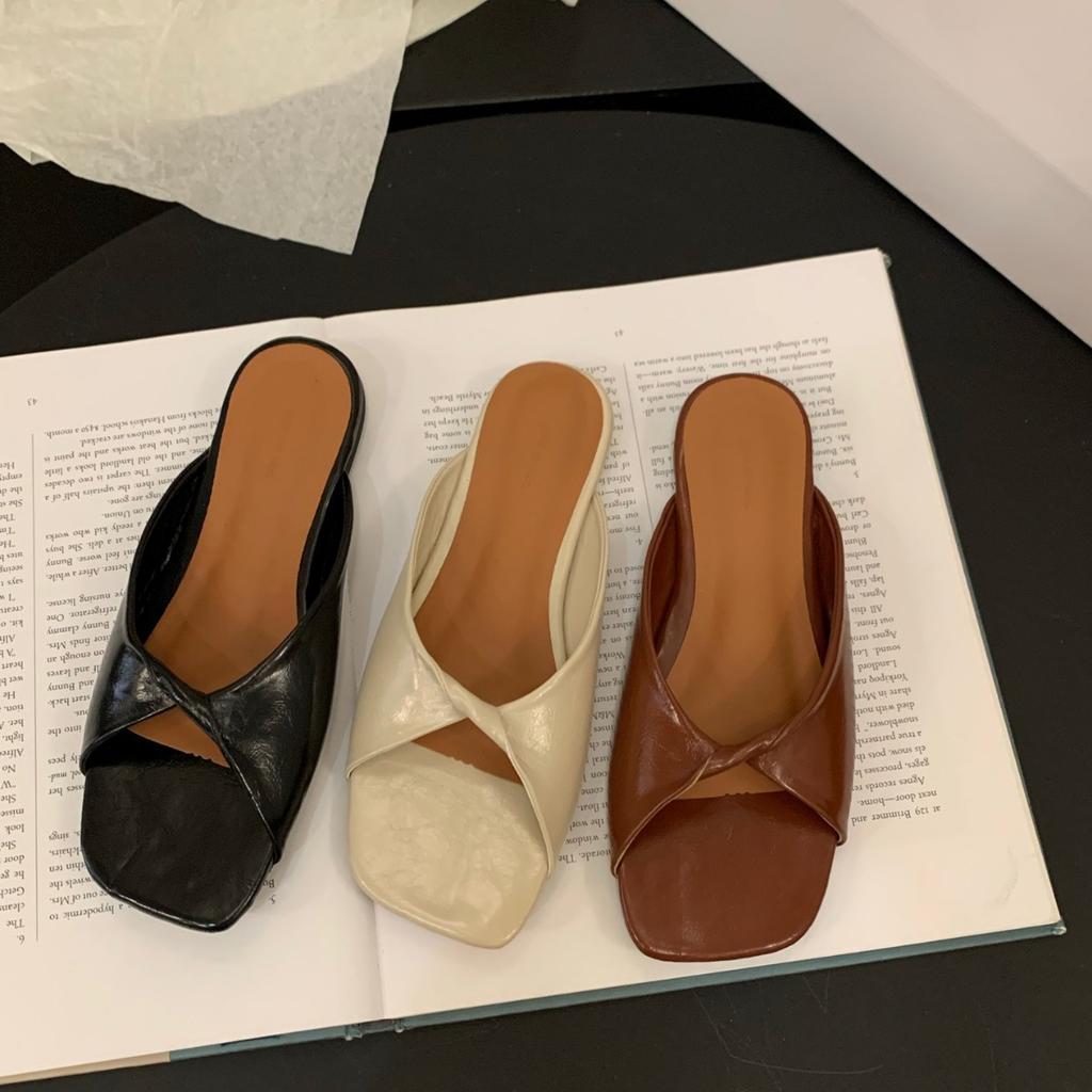 Fashion Flat-bottomed One-word Drag Shoes Women's Shoes Summer Wear 2024 New Summer Simple Beach Sandals
