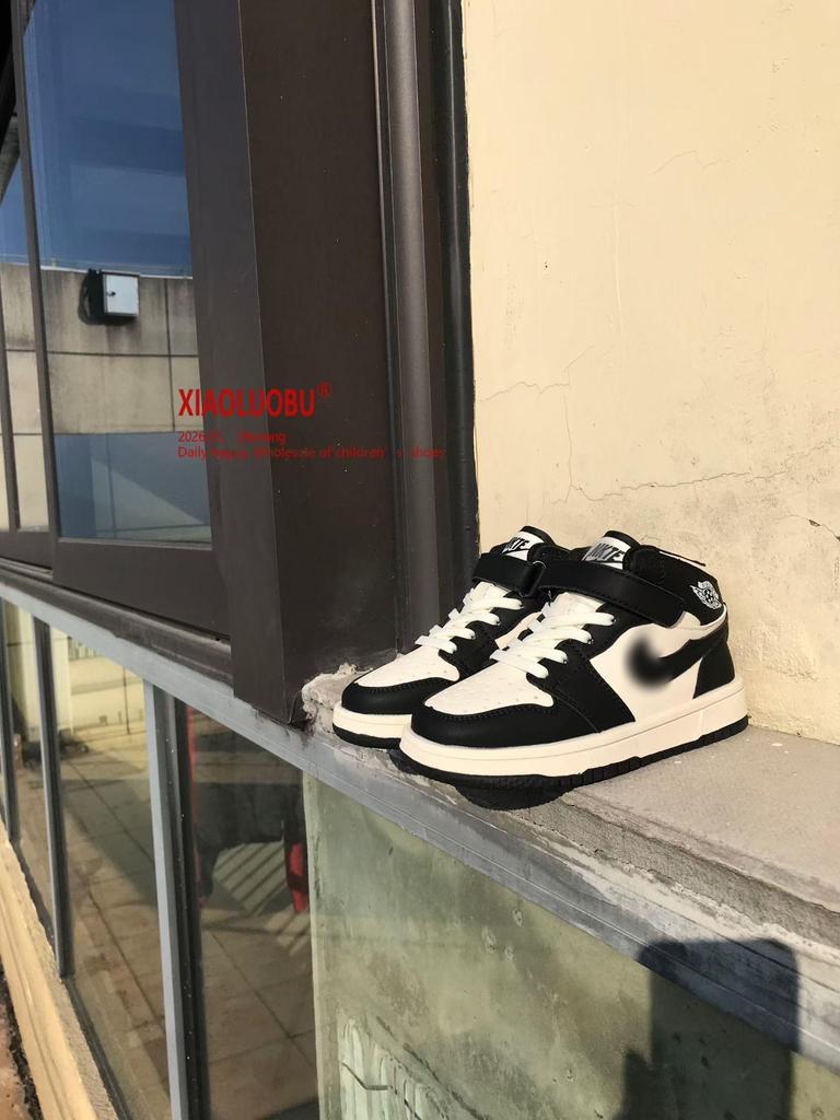 Модные нескользящие спортивные кроссовки для детей - Весна/Осень 2026, Удобный стиль AJ Board для мальчиков и девочек.