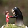 2Pcs Hayao Miyazaki's Spirited Away Glass Faceless Men Resin Chihiro Girl Micro Landscape Gardening