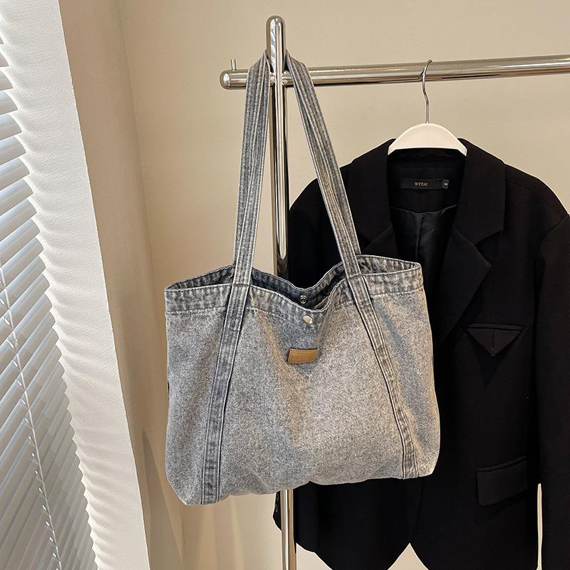 Индивидуализированная винтажная джинсовая сумка для женщин 2025 новая маленькая ретро сумка через плечо повседневная сумка-тоут