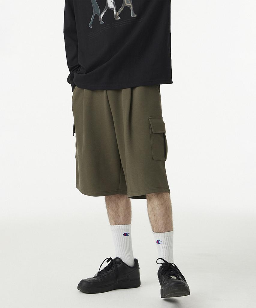 URBANAGE Bermuda Wide Cargo Sweat Shorts_Khaki
