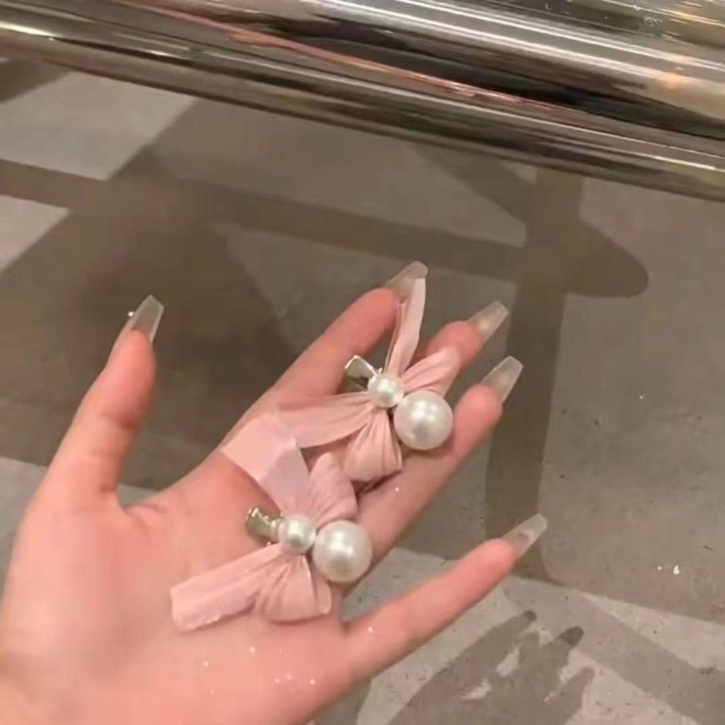 Роскошная жемчужная заколка-бантик - элегантный боковой зажим для женщин