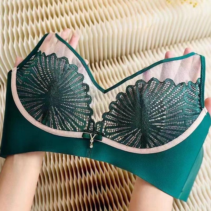 Ultra-thin Lace Bra Gathered Adjustable Underwear Shockproof Anti-glare Bra