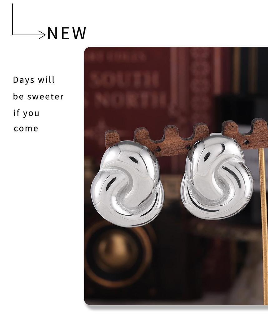 Элегантные европейско-американские серьги-кольца с двумя петлями: Изящная титановая сталь 18-каратного золота, не выцветает, идеально подходит для лета.