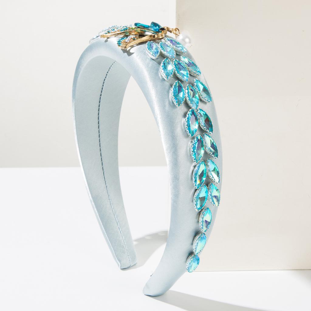 Hairband: Модная, Свежая, Универсальная, Однотонная Заколка-ободок для волос с бабочкой, Элегантный аксессуар для дам высокого класса.