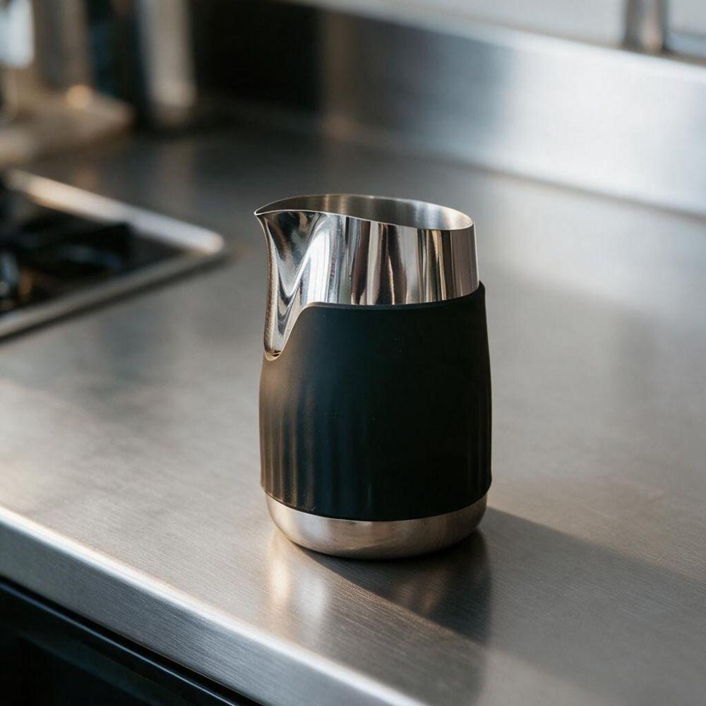 Silicone Insulated Sleeve Milk Frothing Pitcher Anti‑scald Latte Art Milk Frother Jug Barista