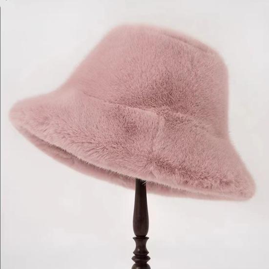 Women Winter Hat Thick Fuzzy Plush Faux Fur Heat Retention Windproof Fisherman Hat Short