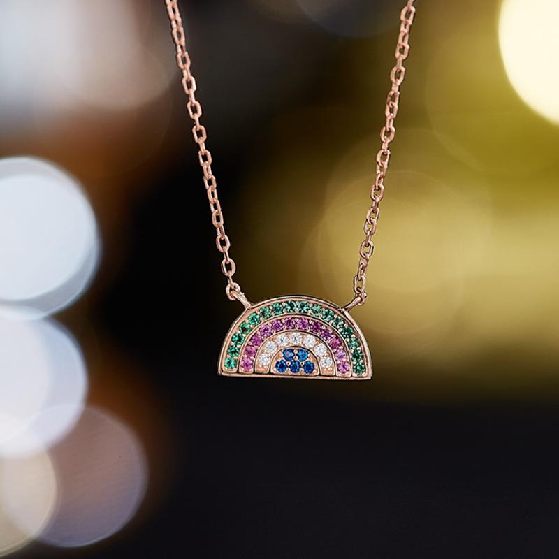 Ожерелье с радужным сердцем, женская цепочка на ключицу с цветными бриллиантами, нишевый дизайн, высокое чувство, универсальность