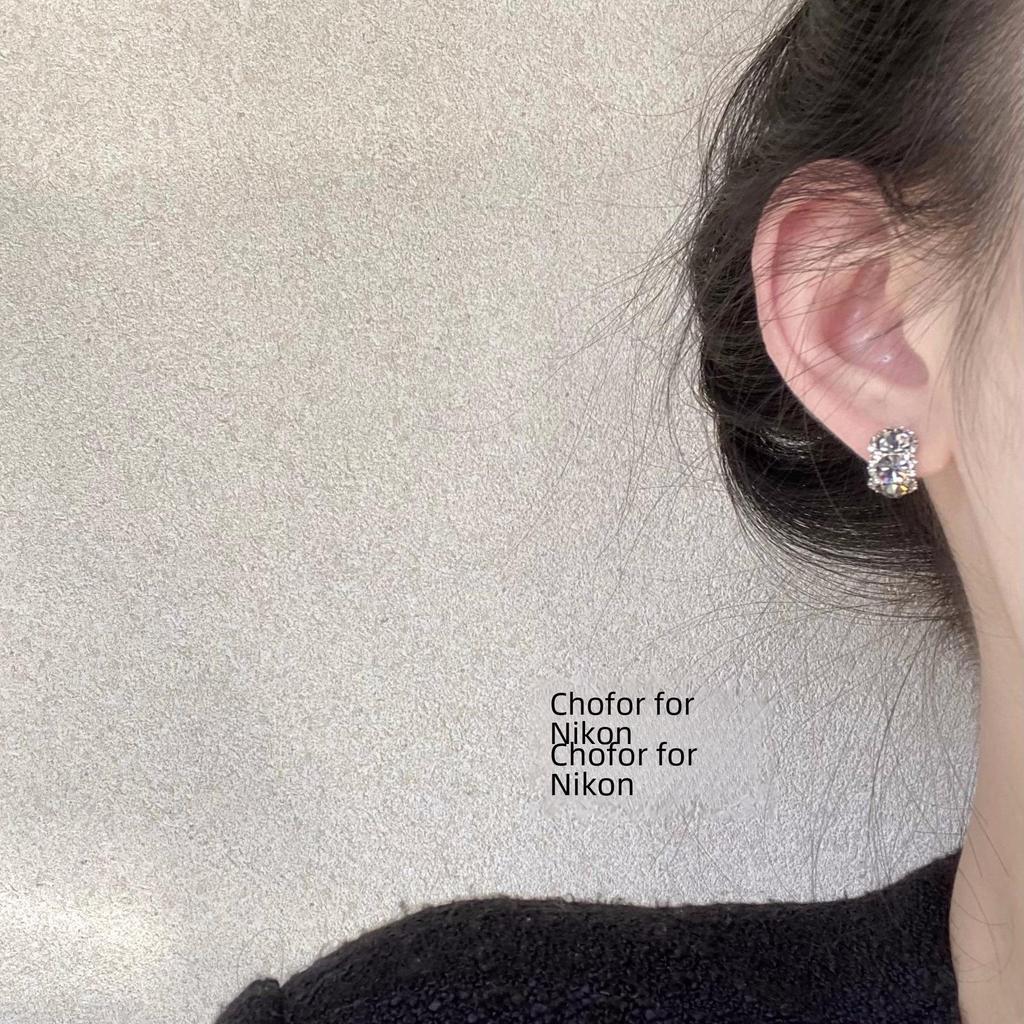 C-Shaped Black Zircon Earrings for Women - Exquisite High-End Retro Design, 2023 Model