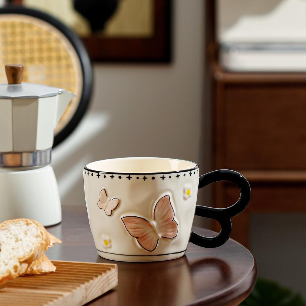 Высококачественная чашка-бабочка в форме сердца для девушки, сувенирная чашка для воды, подарок на день рождения, кофейная кружка с ложкой, керамическая чашка