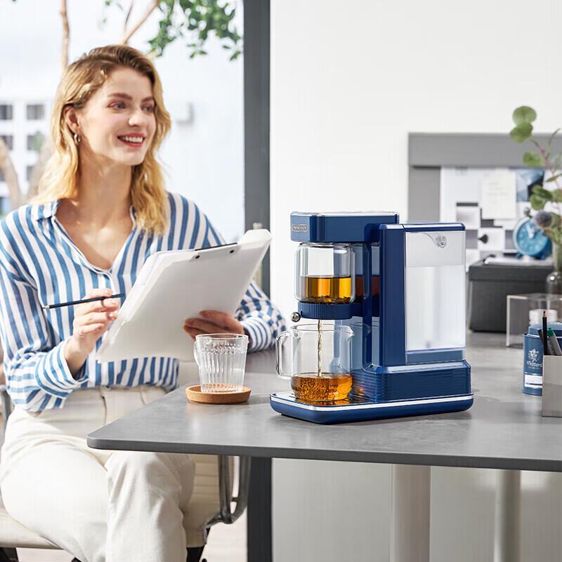 Машина для мгновенного нагрева воды и заваривания чая Morphy Richards MR6087 вилка CN (адаптер в комплекте)