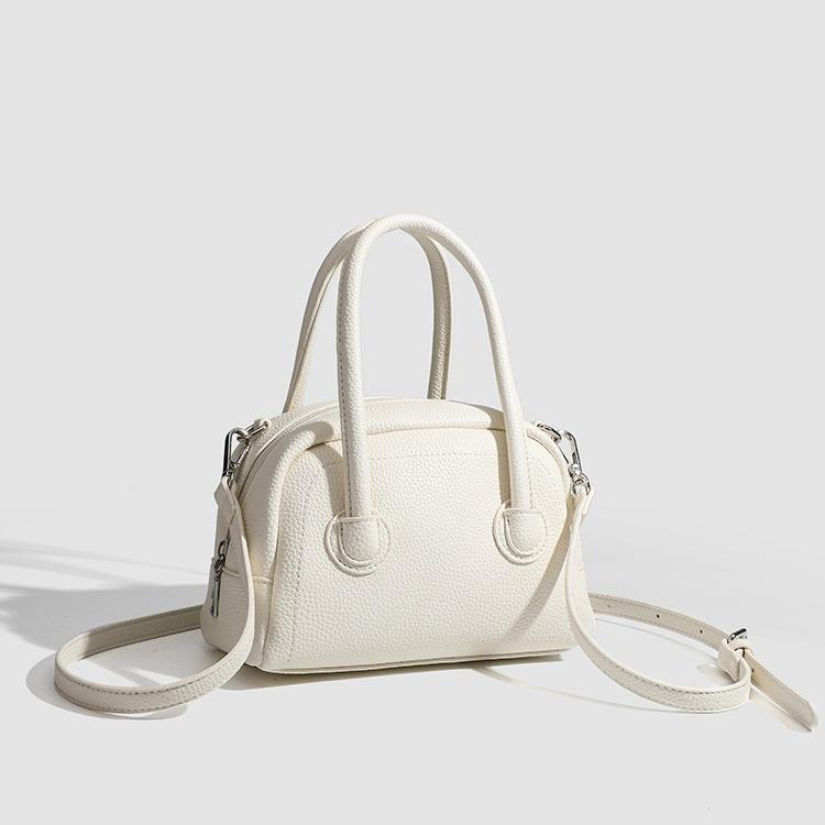 Korea Ins Summer 2025 New Portable Bowling Casual Versatile Shoulder Messenger Bag Boston Pillow Bag