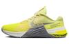 Тренировочные кроссовки Metcon 8 'Citron Tint Light Smoke Grey' Женские DO9327-801