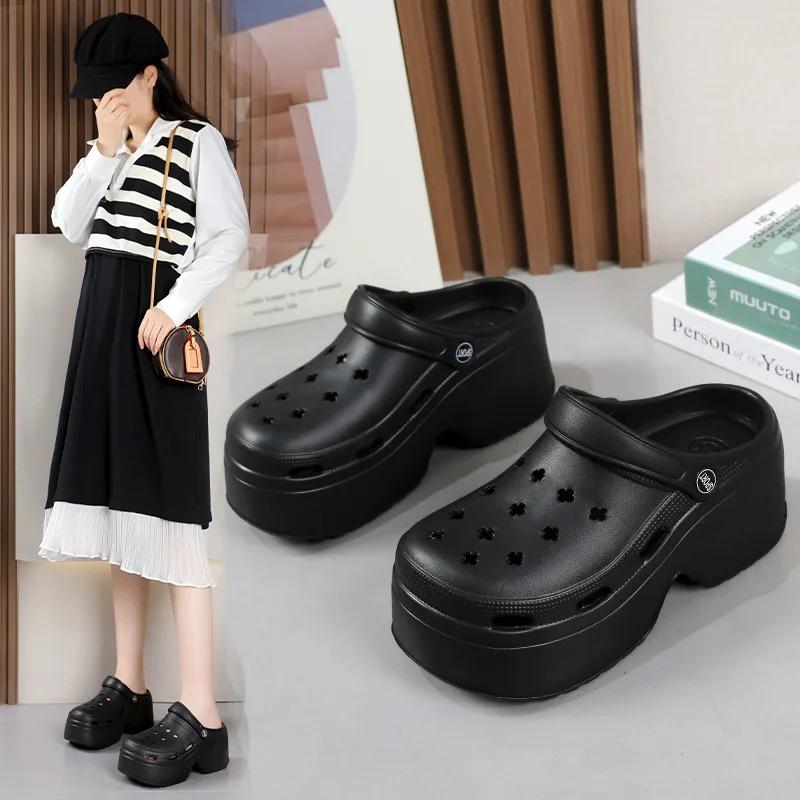 Женские сандалии толщиной 9 см 2025 Новые летние шлепанцы на высоком каблуке с мягкой подошвой Пляжная садовая обувь Уличная водонепроницаемая женская обувь с отверстиями