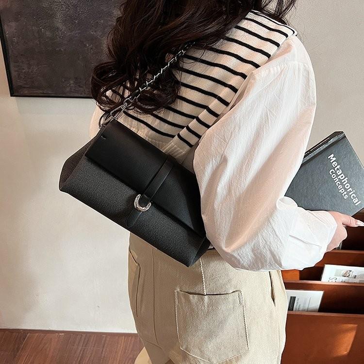 IELGY Simple Casual Fashion All-Match One-Shoulder Commuter Small Square Bag