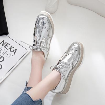 Британский стиль Шнуровка Платформа Обувь-маффины Клиновидный каблук Одинарная обувь Повседневная обувь Стиль колледжа Мода Резная Маленькая HZB-2931-9