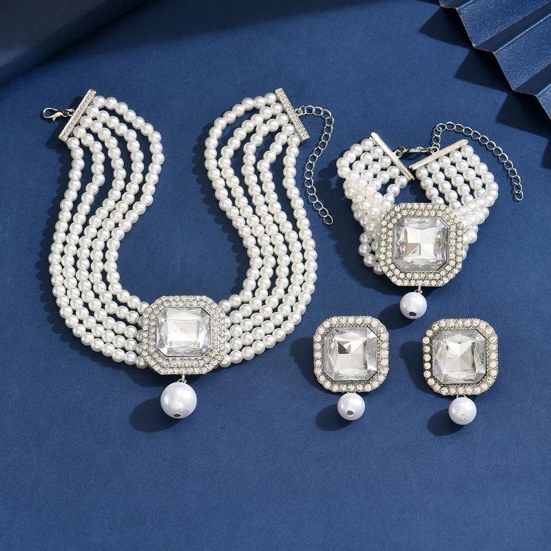 Retro Color Full Diamond Bracelet Three-piece Set Light Luxury High-end Imitation Pearl Necklace Jewelry Women