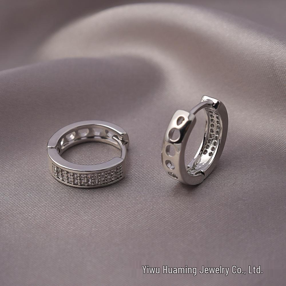 Французские серьги-пусеты с цирконами и бриллиантами в стиле легкой роскоши - Универсальные и трендовые стили