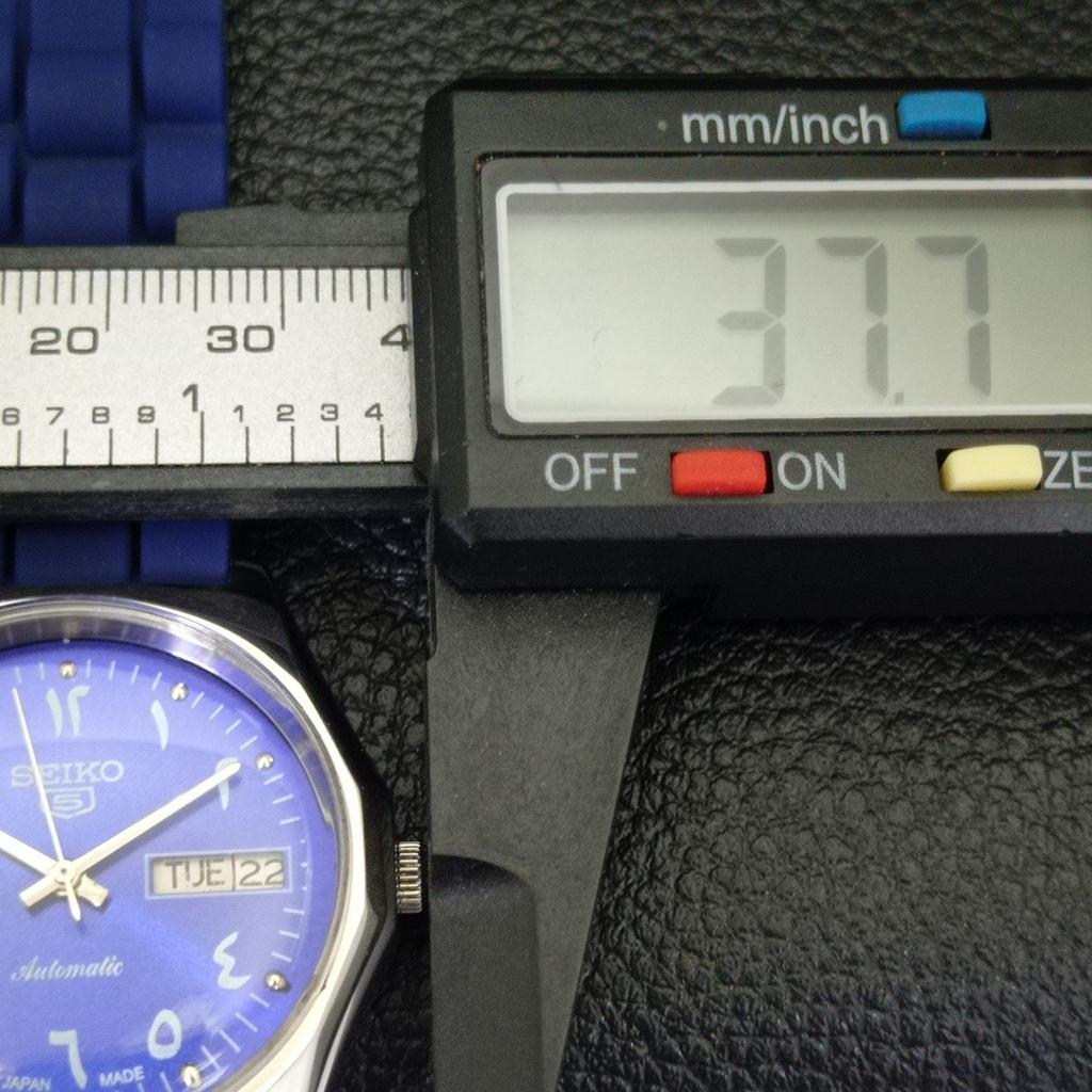 Б/У винтажные мужские часы SEIKO 5 AUTOMATIC 7009A из Японии с синим циферблатом a433560-2