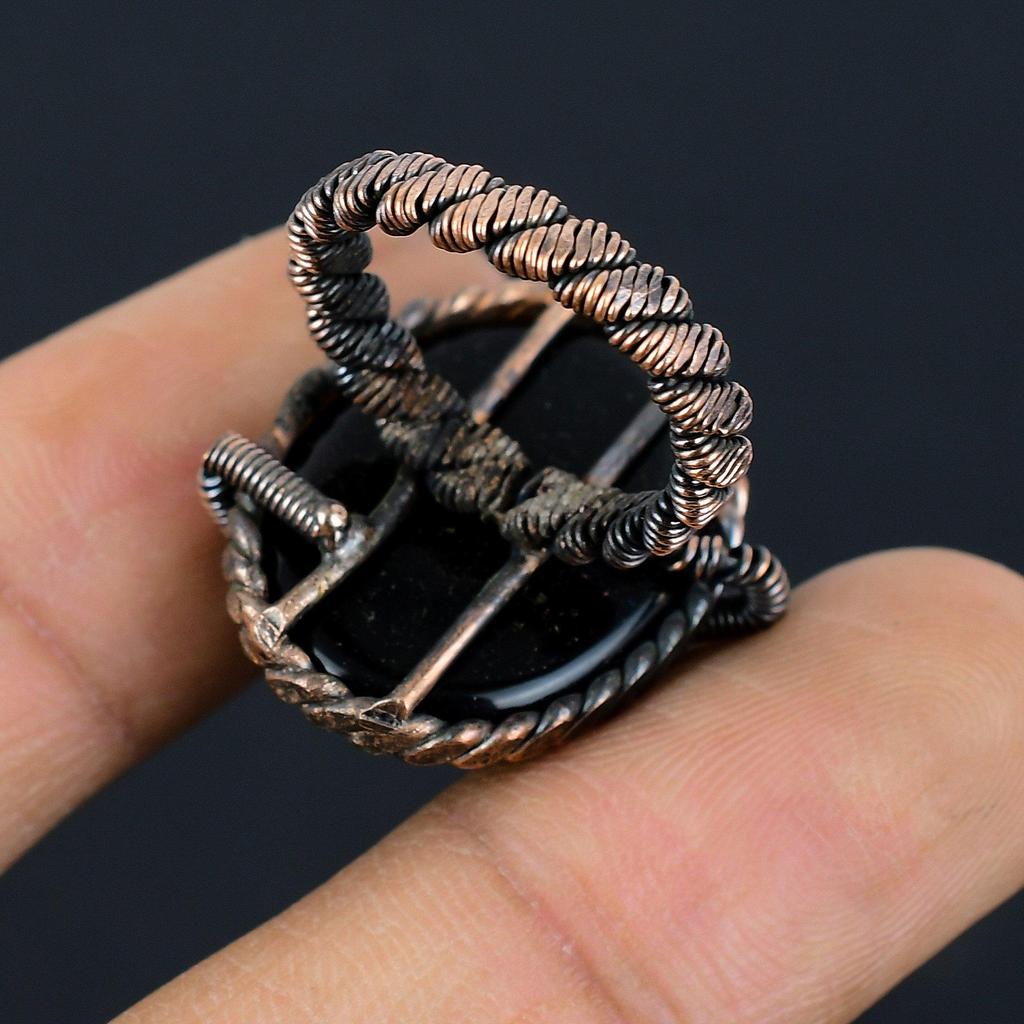 Кольцо ювелирных изделий черной драгоценной камня оникса обернутое медной проволокой Хандмаде для подарка