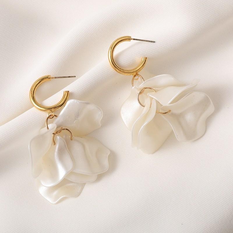 Pinkdudu Модные серьги-капли в виде лепестков роз из смолы с жемчужным блеском, женские украшения PD2386