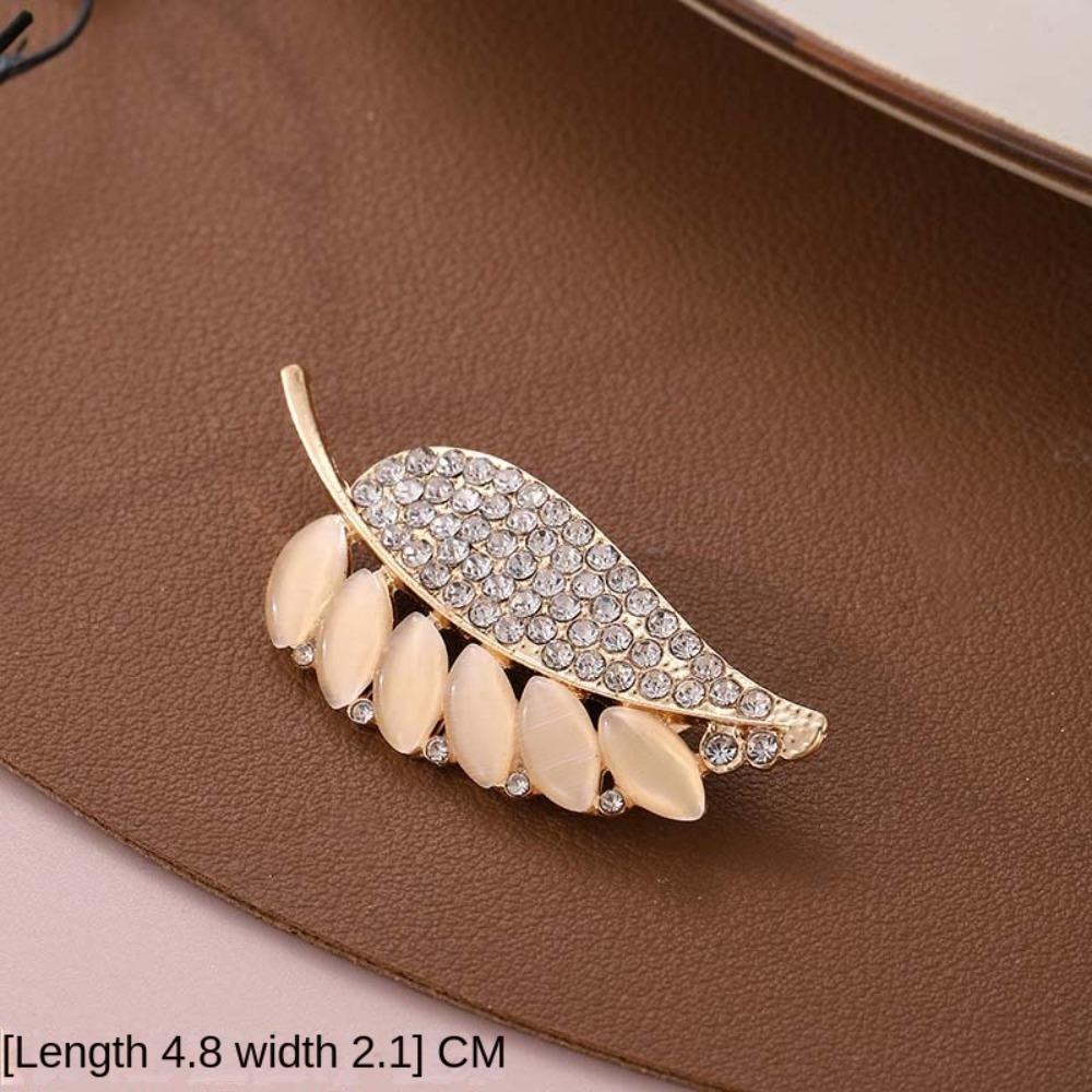 Anti-glare Alloy Pin Butterfly Rhinestone Brooch High-end Flower Brooch Women