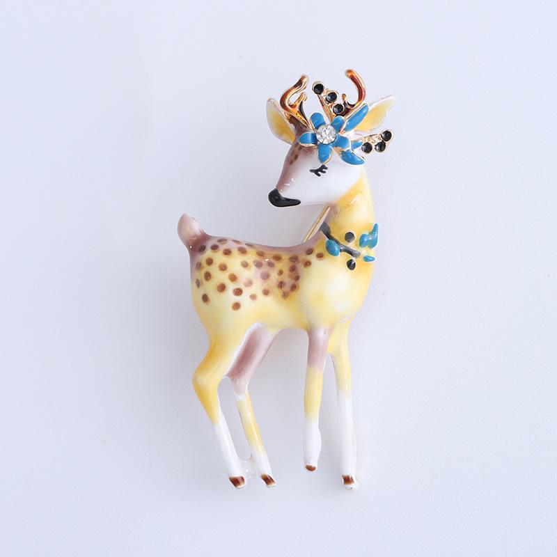 Blucome Fashion Alloy Drop Oil Sika Deer Brooch Cute Animal Women Suit Pin Clothing Accessories