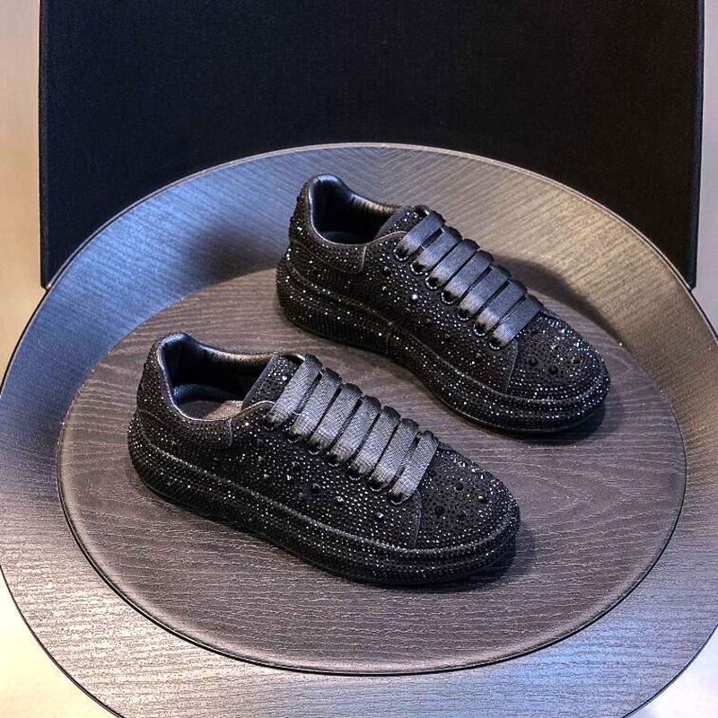 Модные кожаные низкие кроссовки с горячими бриллиантами для мужчин и женщин, красные, на шнуровке, повседневные папины кроссовки, спортивная обувь больших размеров 45, 46 A8