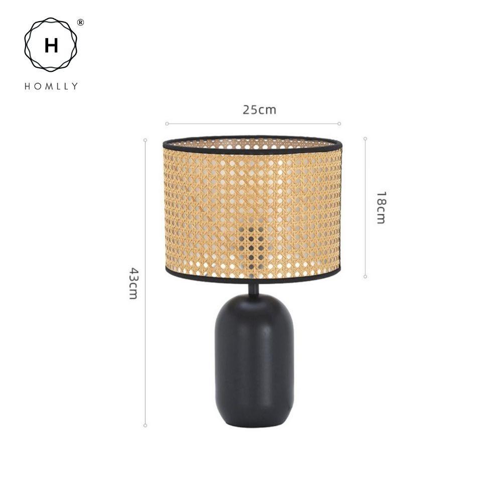 HOMLLY Ротанговая настольная лампа в стиле джапанди с черным основанием