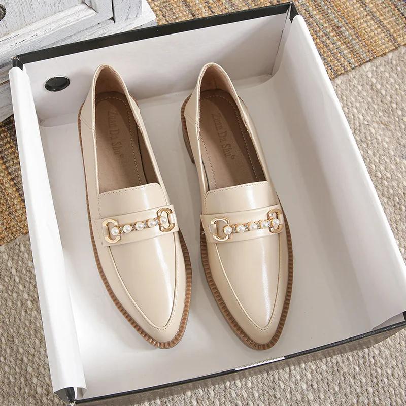 Новая женская модная кожаная повседневная обувь Красивые туфли на высоком каблуке с жемчужной цепочкой Девочки Лоферы без шнурков