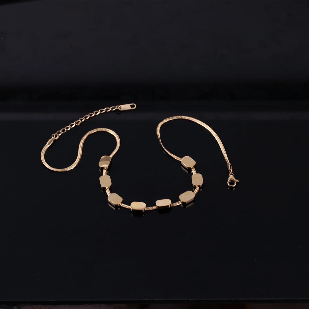 Модное простое маленькое квадратное ожерелье, новое геометрическое ожерелье, чистое красное ожерелье