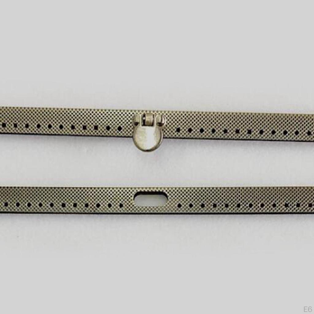 Для кошелька подходят украшения с металлическими ручками ручной работы