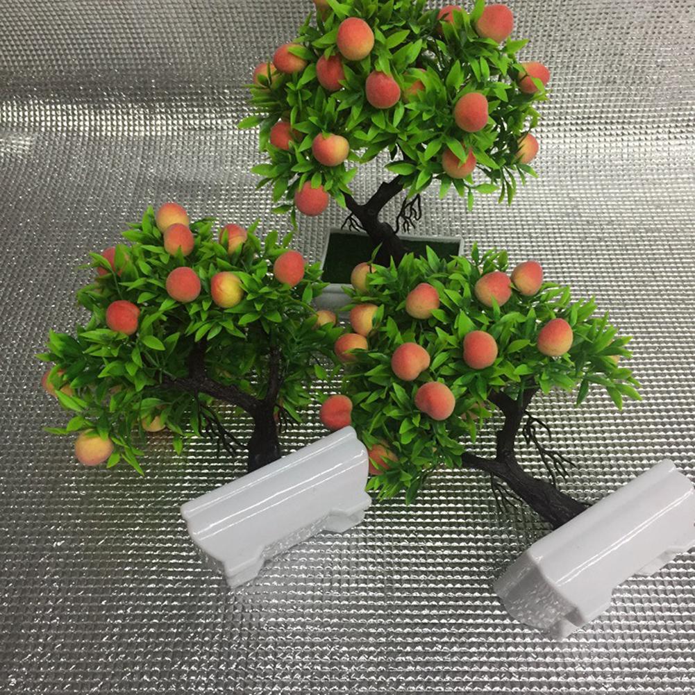 Искусственный персик в горшке