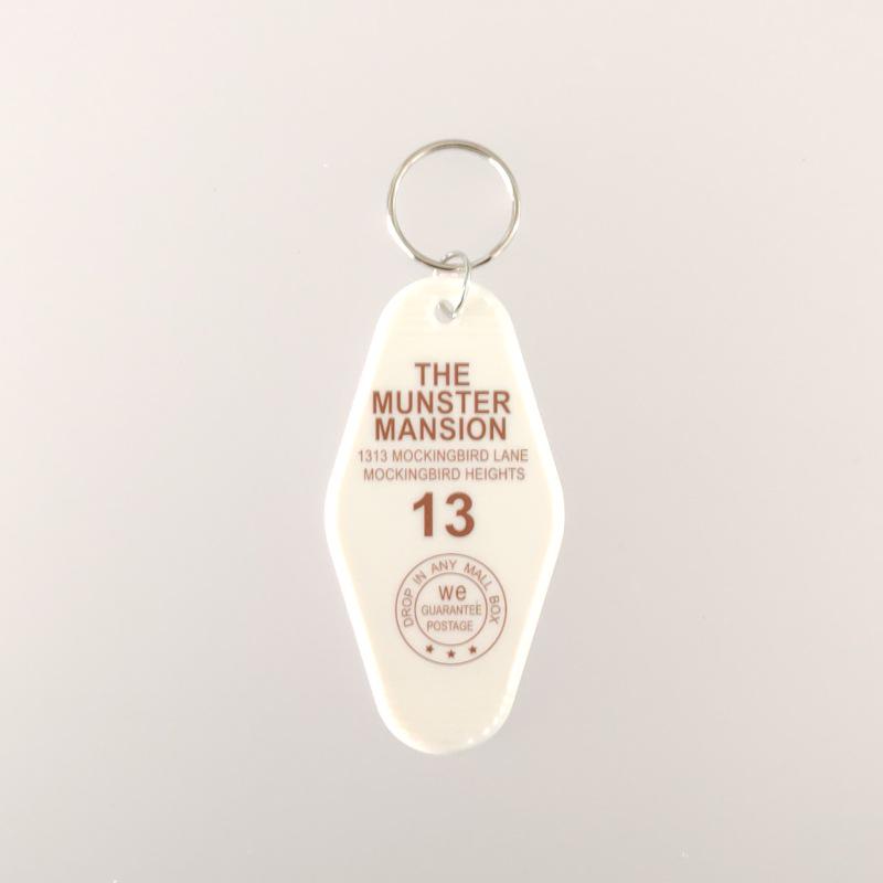 Vintage Acrylic Motel Room Keychain: Retro & Durable Design