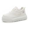 Кожаные маленькие белые туфли на пенопластовой подошве женские 2025 весна новые туфли на платформе спортивные доски женские повседневные одинарные туфли сетчатые женские туфли