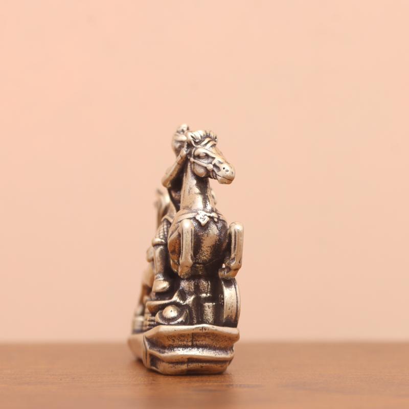 Бронзовая Лошадь Настольное Украшение Гостиная Чайный столик Скульптура Металлическое ремесло Домашние украшения